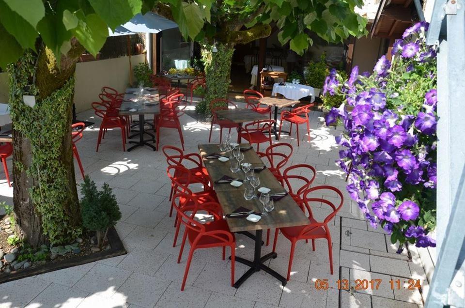 Logis Hotel Restaurant Chez Jeannette Fixin Bagian luar foto